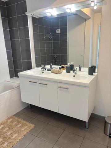 Cosyf4 Apartment ตูลูส ภายนอก รูปภาพ